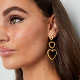 Graceful Heart Earrings Gold