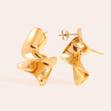 Swirly Gold Earrings Gold